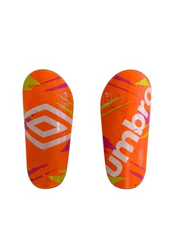 Used Umbro Junior Md Neon Orange Soccer Shin Guards 11692-s000151391