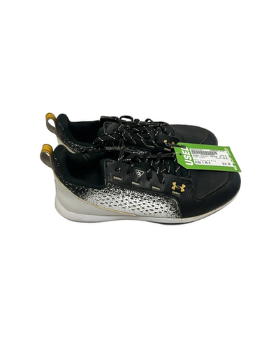 Used Under Armour Harper Jr 5.5 Black And White Baseball Cleats 11692-s000141011