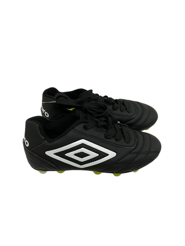 Used Umbro Yth 11 Black Soccer Cleats 11692-s000142912