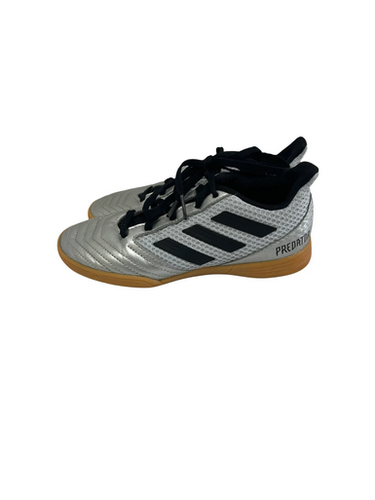Used Adidas Predator Jr 1.5 Soccer Indoor Shoes Grey 11692-s000144446
