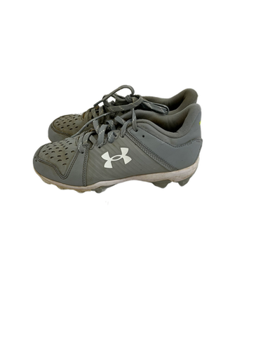 Used Under Armour Leadoff Jr 2.5 Grey Baseball Cleats 11692-s000138774