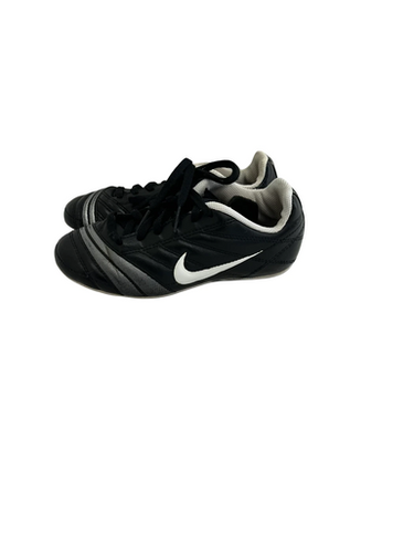 Used Nike Totla 90 Md Yth 12 Black Soccer Cleats 11692-s000142449