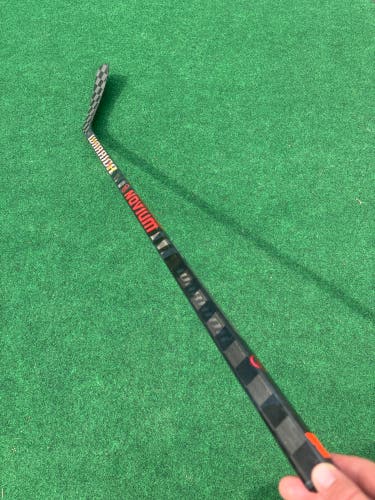 Junior Warrior Novium Pro Hockey Stick Right Handed W03 40 Flex (New)