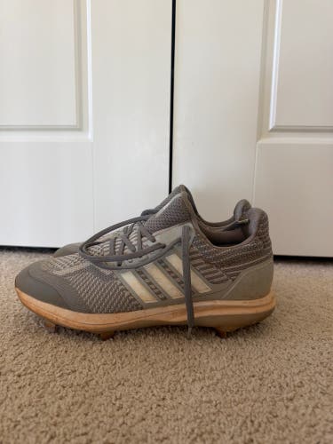 Gray Men's Size M 10.5 (W 11.5) Adult Adidas Ultraboost Low Top Metal (Used)