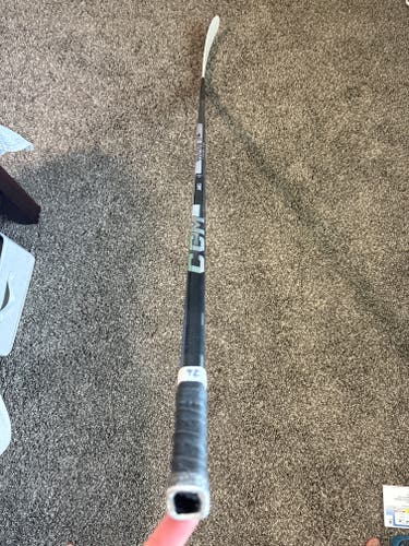 Senior CCM JetSpeed FT7 Pro Left Hand Hockey Stick P28 75 Flex Pro Stock (Used)