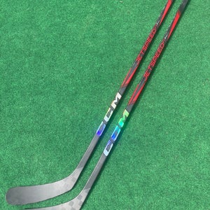 Junior CCM JetSpeed FT7 Pro Hockey Stick Right Handed P29 40 Flex (New) 2 Pack