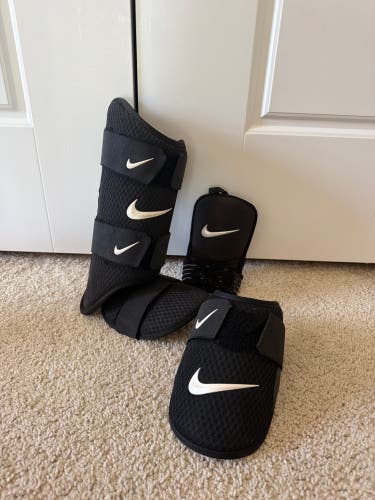Black Senior Nike Elbow Protection (Used)
