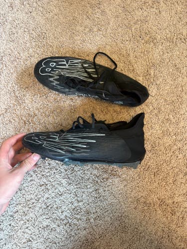 Black Men's Size M 12.0 (W 13.0) Adult New Balance Burn X4 Low Top Molded Cleats (Used)