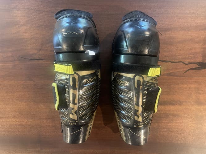 Youth CCM Tacks AS-V Pro 9" Shin Pads (Used)