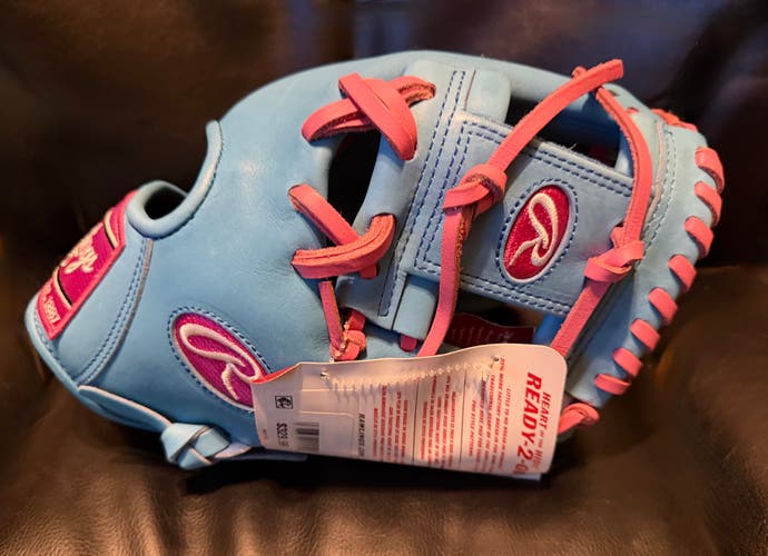 Rawlings Heart of the Hide R2G Series 11.5" Baseball Glove RHT, BRAND NEW!!