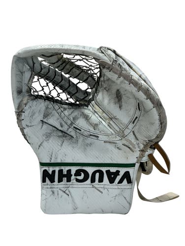 Arno Tiefensee Vaughn Velocity V10 Pro Carbon Pro Stock Goalie Glove (Used) 7258