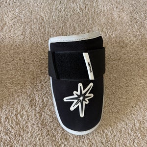 Stellar Black Senior Elbow Protection (New)