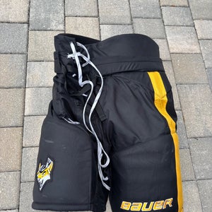 Senior Medium Pro Stock Green Bay Gamblers USHL pants (Lightly Used)