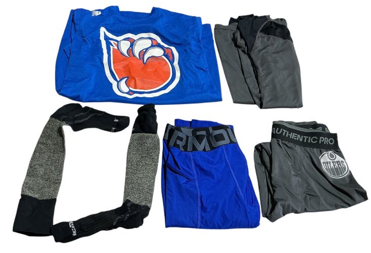 Xtra-Large Bakersfield Condors Hockey Apparel Bundle (Used) 4747