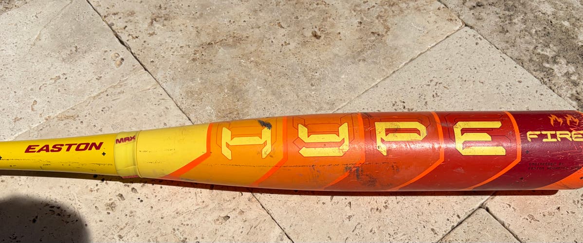 2025 Easton Hype Fire Composite USABat Certified Bat (-10) 21 oz 31"