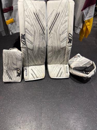 Brian's Gnetik V Regular Goalie Full Set (Used)