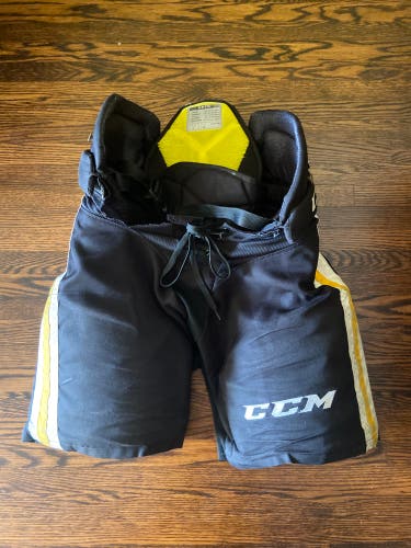 Men's Senior Small Sarnia Sting OHL CHL CCM HPTK Hockey Pants Pro Stock (Used)