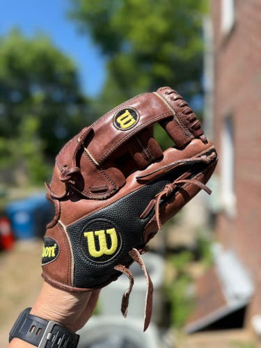 Wilson A2000 G5 11.75” Baseball Glove (Used)