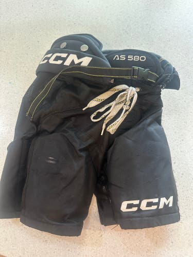 Men's Junior Small CCM Tacks AS 580 Hockey Pants (Used)