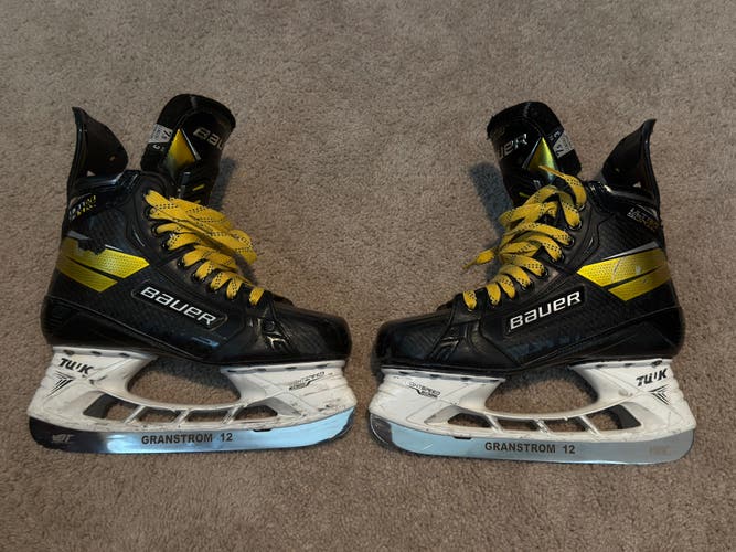 Bauer Supreme Ultrasonic Hockey Skates Size 7.5 Fit 3 (Used)