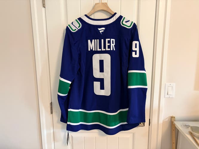 BNWT Authentic Fanatics Vancouver Canucks J.T. Miller Orca Jersey Size 52 Large