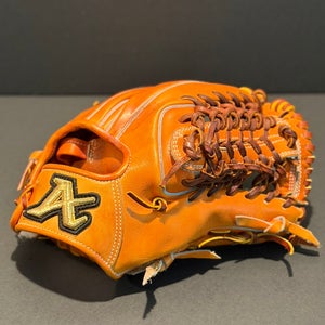 Rare Japanese Atoms MIJ Uragami leather RH Infield Baseball Glove 11.75" (Used)