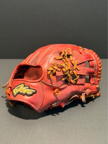 Rare Japanese Yell Story (Atoms) MIJ RH Infield Baseball Glove 11.5" (Used)