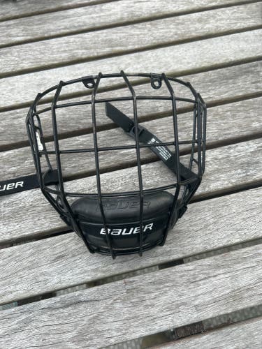 Bauer medium hockey cage NEW