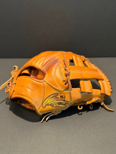 Rare Japanese IP Select Luxury Collection MIJ RH Infield Baseball Glove 11.5" (Used)