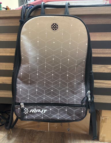 RIP-IT Softball Backpack Bat & Cleat Bag Gray/Black – New without Tags