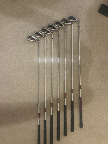 Men's 2010 Callaway Diablo Edge Right Handed Iron Set Regular Flex (Used)