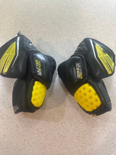 Junior Small Bauer Supreme Elbow Pads (Used)