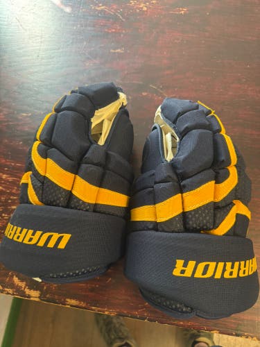 MIC Sochi EK65 Warrior Covert QR1 Gloves 14" Pro Stock (New)