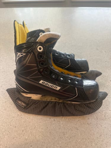 Black 2015 Bauer Supreme 160 Hockey Skates Regular Width 13 (Used)