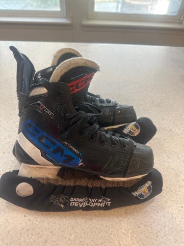 Black 2023 CCM JetSpeed FT680 Hockey Skates Regular Width Size 3 (Used) and extra steel