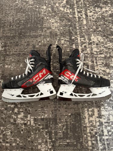 2023 CCM JetSpeed FT6 Pro Hockey Skates Narrow Width 7 (Used)