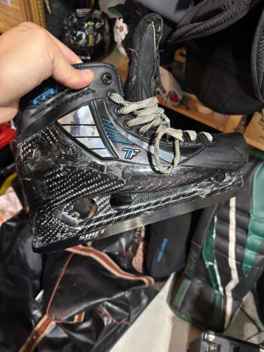 True One Piece Hockey Goalie Skates Wide Width 10 (Used)