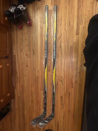 Bauer Flylite 2-Pack Brand New RH Pro stock