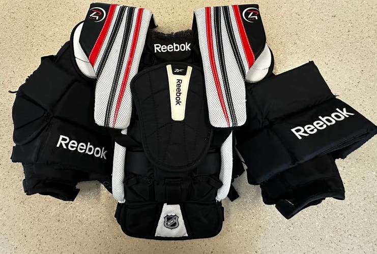 Large/Extra Large Reebok P4 Goalie Chest Protector (Used)