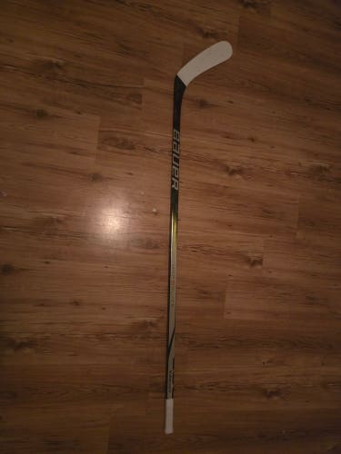 Bauer Vapor Hyperlite 2 Hockey Stick