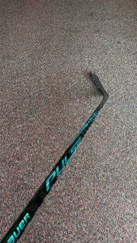 Senior Bauer Pulse Left Hand Hockey Stick P92 65 Flex (Used)