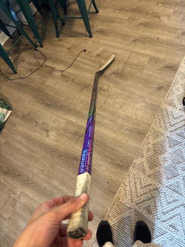 Senior Bauer Nexus Tracer Right Handed Hockey Stick P28 77 Flex (Used)
