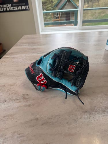Wilson A2K RH Infield Baseball Glove 11.5" (Used)