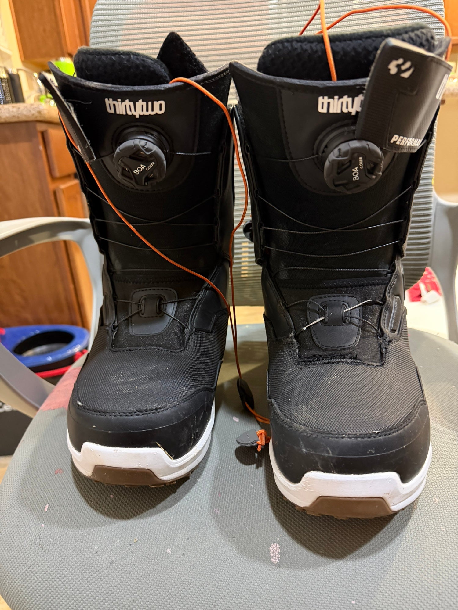 DEELUXE Delta BOA R Snowboard Boots – Unisex Men's 11 / Women's 12