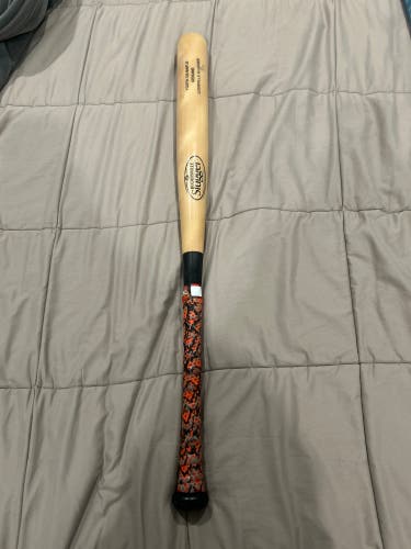 Louisville Slugger Genuine 125 Maple Bat (-6) 24 oz 30" (Used)