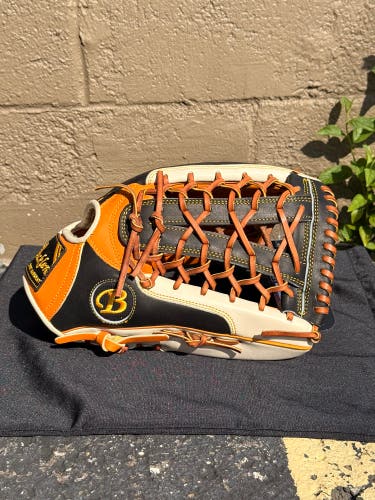 Buckler RH Outfield Baseball Glove 13" (New)