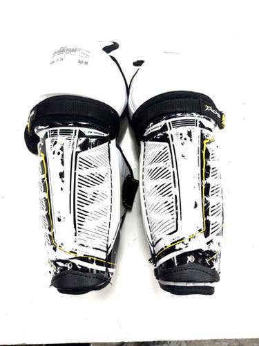 Used Ccm Tacks 9060 Junior Shin Guards White 11" 11860-c000309833