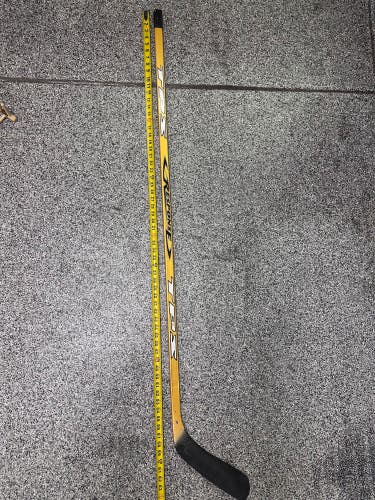 Original 2002 TPS Response Left Hand Hockey Stick 75
