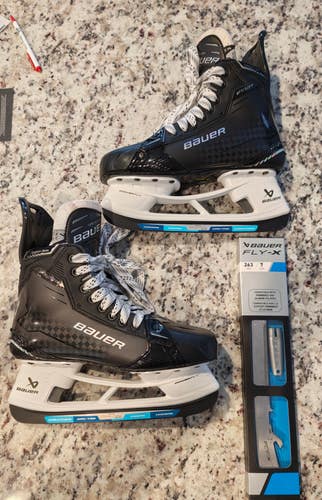 Bauer Supreme Shadow Hockey Skates 7 FIT 3 WITH BRAND NEW FLY-X STEEL