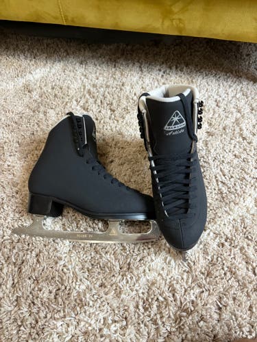 Jackson Ultima Artiste Figure Skates B Adult 5.5 (Used)